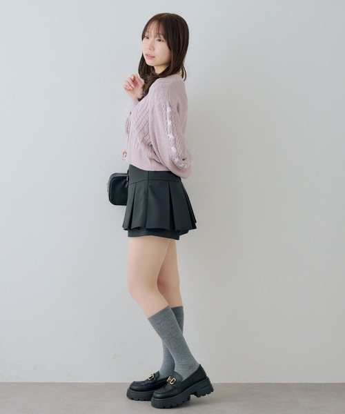 continuer de NICE CLAUP(コンティニューデナイスクラップ)の「袖レースアップカーデ(カーディガン/ボレロ・レディース・ピンク/アイボリー/チャコールグレー/トップグレー・FREE)」の21枚目の写真
