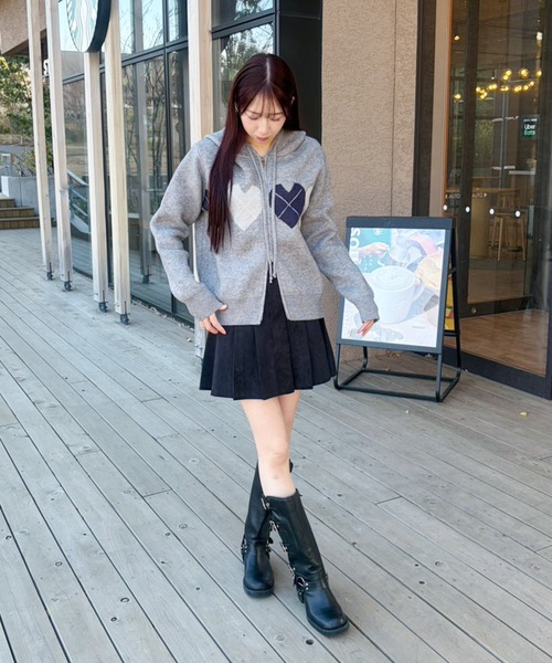 frunco(フランコ)の「【ZOZO限定】クロスステッチハート柄ジップフーディ(ニット/セーター・レディース・ネイビー/グレー/レッド・FREE)」の15枚目の写真
