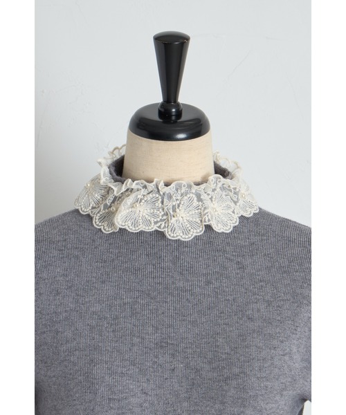 tocco closet(トッコ クローゼット)の「【ZOZO限定】レースプチハイネックリブニットトップス(ニット/セーター・レディース・アイボリー/ブラック/ライトブルー/グレー・M)」の12枚目の写真