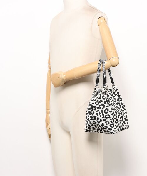 Munich（ミューニック）の「レオパードジャガードハンドバッグ（ハンドバッグ・レディース・ベージュ/ブルー/ホワイト・FREE）」の5枚目の写真