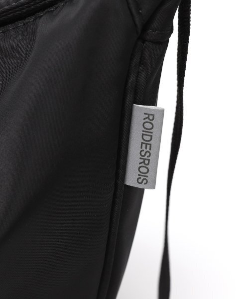 ROIDESROIS(ロワデロワ)の「ハーフサークルラインビッグクロスバッグ(ブラック)(メッセンジャーバッグ・レディース・その他・FREE)」の5枚目の写真