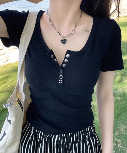 yuue' ( wear )(ユーイ)の「ヘンリーネック半袖Tシャツ(Tシャツ/カットソー・レディース・ブラック/ホワイト/ライトグレー/チャコールグレー/アイボリー・M/L)」の1枚目の写真