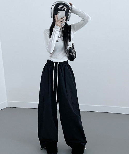 VIVID LADY(ビビッドレディー)の「フロント英字プリント ロンT Tシャツ(Tシャツ/カットソー・レディース・ピンク/カーキ/ブラック/アイボリー・FREE)」の20枚目の写真
