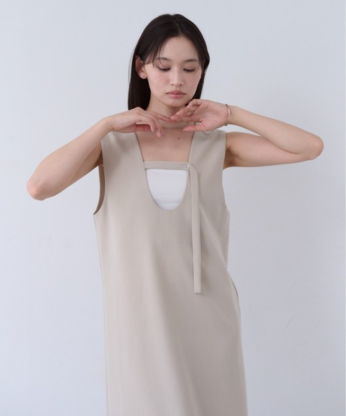 SOYEN(ソイエン)の「2WAYノースリーブVネックロングワンピース(ワンピース・レディース・ベージュ/チャコール・F)」の10枚目の写真