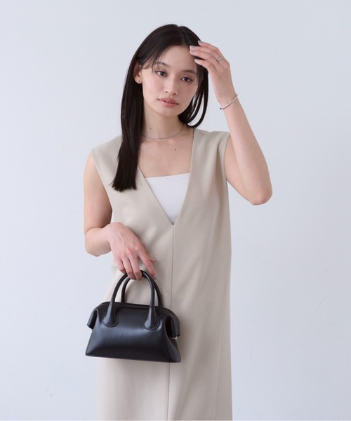 SOYEN(ソイエン)の「2WAYノースリーブVネックロングワンピース(ワンピース・レディース・ベージュ/チャコール・F)」の16枚目の写真