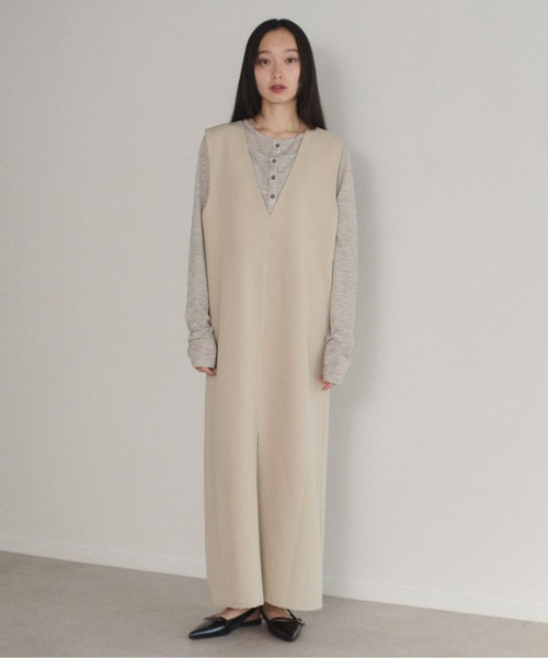 SOYEN(ソイエン)の「2WAYノースリーブVネックロングワンピース(ワンピース・レディース・ベージュ/チャコール・F)」の12枚目の写真
