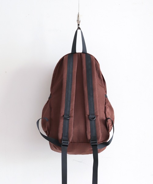 NOMBRE IMPAIR(ノンブルアンペール)の「【BEAURE】別注ナイロンリュック(バックパック/リュック・レディース・グレー/ブラック/ホワイト/サックスブルー/チャコールグレー/ダークブラウン・FREE)」の17枚目の写真