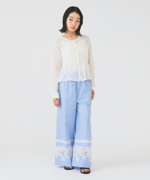 Ray BEAMS(レイビームス)の「【8/13 再値下げ】シアーシャーリング クルーネック カーディガン 26SS 日除け 紫外線対策 冷房対策 春夏 透け感 オフィスカジュアル(カーディガン/ボレロ・レディース・ホワイト/サックスブルー/ブラック・ONE SIZE)」の4枚目の写真