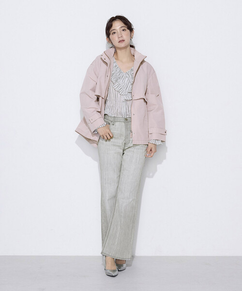 K.T KIYOKO TAKASE（キヨコタカセ）の「シワ加工ストライプ ラッフルシャツブラウス（シャツ/ブラウス・レディース・ホワイト×ネイビー/ブルー系その他・7号/9号）」の3枚目の写真