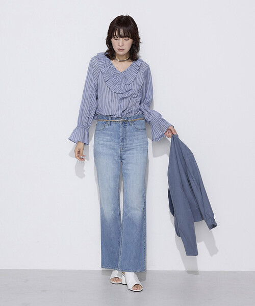 K.T KIYOKO TAKASE（キヨコタカセ）の「シワ加工ストライプ ラッフルシャツブラウス（シャツ/ブラウス・レディース・ホワイト×ネイビー/ブルー系その他・7号/9号）」の10枚目の写真