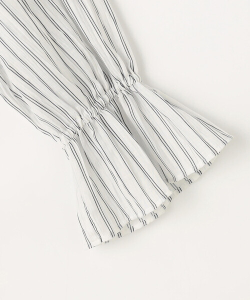 K.T KIYOKO TAKASE（キヨコタカセ）の「シワ加工ストライプ ラッフルシャツブラウス（シャツ/ブラウス・レディース・ホワイト×ネイビー/ブルー系その他・7号/9号）」の19枚目の写真