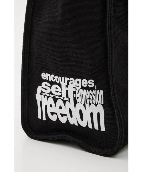 SLY（スライ）の「ESQWE MESSENGER BAGTHROW エスクェメッセンジャーバッグ（ショルダーバッグ・レディース・ブラック・FREE）」の8枚目の写真