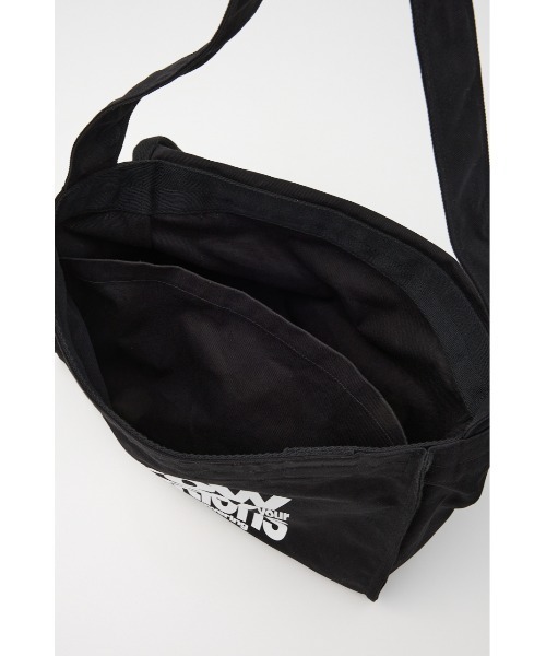 SLY（スライ）の「ESQWE MESSENGER BAGTHROW エスクェメッセンジャーバッグ（ショルダーバッグ・レディース・ブラック・FREE）」の9枚目の写真