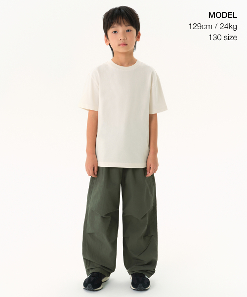 MUSINSA STANDARD KIDS（ムシンサスタンダードキッズ）の「リラックスドクルーネックTシャツ[クリーム]（Tシャツ/カットソー・レディース・その他・100/110/120/130/140/150/160）」の2枚目の写真