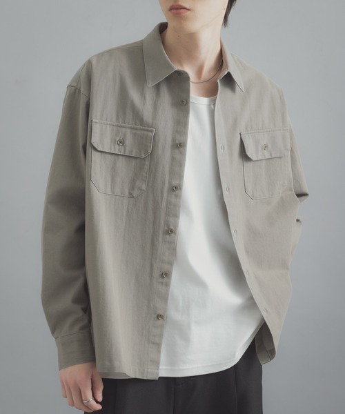 SENSE OF PLACE by URBAN RESEARCH(センスオブプレイスバイアーバンリサーチ)の「ダブルポケットカラーデニムシャツ(シャツ/ブラウス・メンズ・インディゴブルー/ライトカーキ/ピンク・MEDIUM/LARGE)」の20枚目の写真