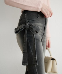 fupel（フぺル）の「side ribbon high waist flare denim / サイドリボンハイウエストフレアデニム（デニムパンツ）」