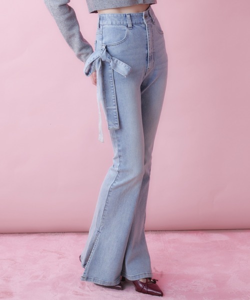 fupel(フぺル)の「side ribbon high waist flare denim / サイドリボンハイウエストフレアデニム(デニムパンツ・レディース・グレー/ライトブルー・FREE)」の6枚目の写真