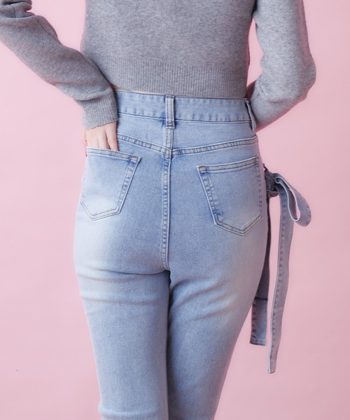 fupel(フぺル)の「side ribbon high waist flare denim / サイドリボンハイウエストフレアデニム(デニムパンツ・レディース・グレー/ライトブルー・FREE)」の14枚目の写真
