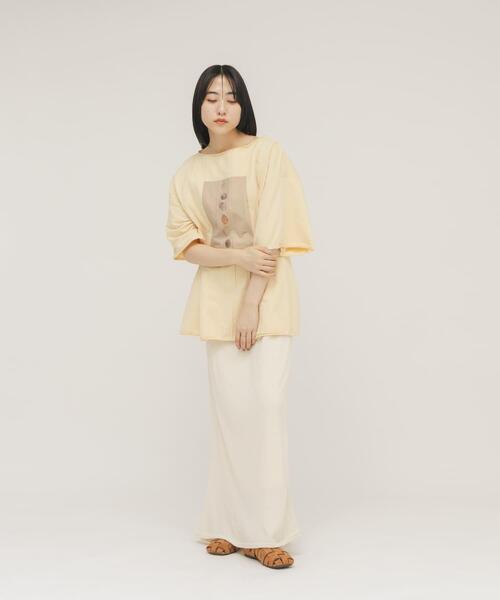 KBF（ケイビーエフ）の「ピンタックフォトプリントTEE（Tシャツ/カットソー・レディース・ネイビー/オフホワイト/イエロー系その他・ONE）」の18枚目の写真