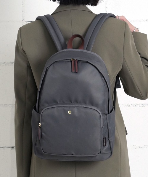 Legato Largo(レガートラルゴ)の「"02"≪Legato Largo≫肩楽 10ポケット/14L ナイロン リュック(バックパック/リュック・レディース・グレー/ライトブラウン/ブラック/ベージュ/ネイビー・ONE SIZE)」の2枚目の写真