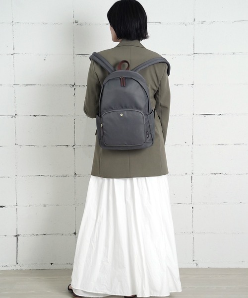 Legato Largo(レガートラルゴ)の「"02"≪Legato Largo≫肩楽 10ポケット/14L ナイロン リュック(バックパック/リュック・レディース・グレー/ライトブラウン/ブラック/ベージュ/ネイビー・ONE SIZE)」の8枚目の写真