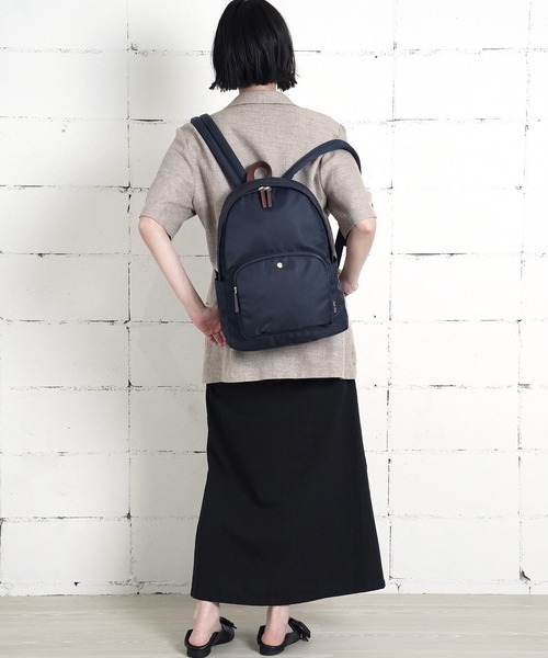 Legato Largo(レガートラルゴ)の「"02"≪Legato Largo≫肩楽 10ポケット/14L ナイロン リュック(バックパック/リュック・レディース・グレー/ライトブラウン/ブラック/ベージュ/ネイビー・ONE SIZE)」の14枚目の写真