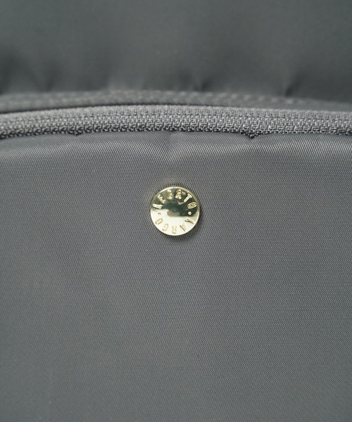 Legato Largo(レガートラルゴ)の「"02"≪Legato Largo≫肩楽 10ポケット/14L ナイロン リュック(バックパック/リュック・レディース・グレー/ライトブラウン/ブラック/ベージュ/ネイビー・ONE SIZE)」の21枚目の写真