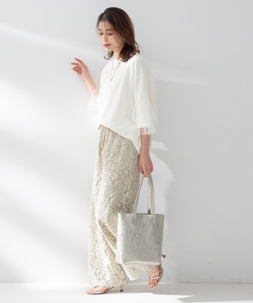 UNTITLED(アンタイトル)の「【Munich】ラッフルスリーブトップス(Tシャツ/カットソー・レディース・ホワイト/ブラック・02)」の6枚目の写真
