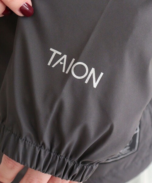 fredy emue（フレディエミュ）の「【TAION/タイオン】BASIC SPORTS W-ZIP LIGHT PK（ブルゾン・レディース・ブラック/チャコールグレー/ライトグレー・38）」の21枚目の写真