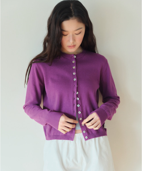 HOMEBODY THINGS(ホームバディ ティングズ)の「Soft Button Cardigan (PURPLE)(カーディガン/ボレロ・レディース・その他・1/2)」の2枚目の写真
