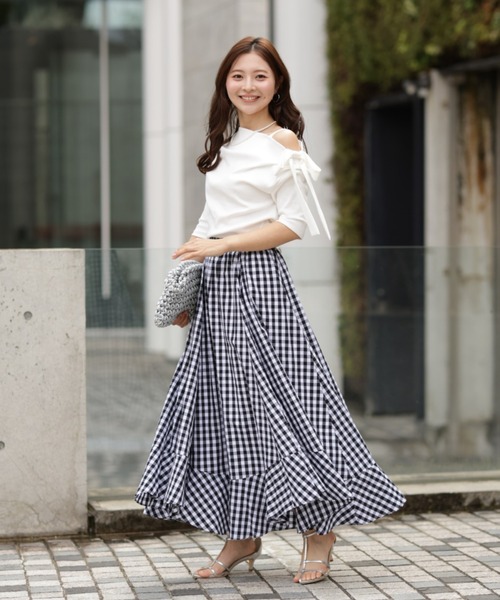 Apuweiser-riche(アプワイザーリッシェ)の「ギンガムエアリー切替スカート(スカート・レディース・ブラック/ネイビー・1/0/2)」の4枚目の写真