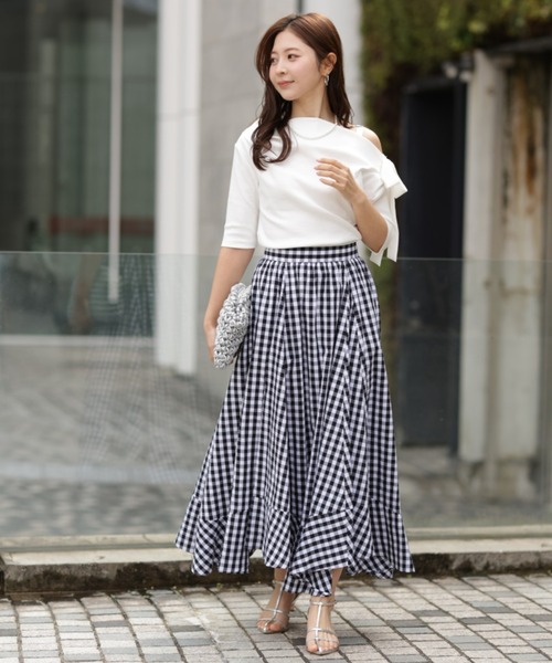 Apuweiser-riche(アプワイザーリッシェ)の「ギンガムエアリー切替スカート(スカート・レディース・ブラック/ネイビー・1/0/2)」の6枚目の写真