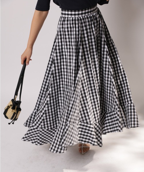Apuweiser-riche(アプワイザーリッシェ)の「ギンガムエアリー切替スカート(スカート・レディース・ブラック/ネイビー・1/0/2)」の9枚目の写真