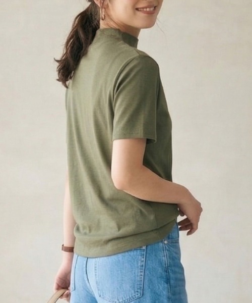 Belta attrice(ベルタアトリーチェ)の「【汗冷え防止】強撚コットン100 モックネック 半袖 フライス Tシャツ / 薄手インナー(Tシャツ/カットソー・レディース・ダークオレンジ/ブルー/カーキ/ブラック/ライトグレー/ダークグリーン/グレイッシュベージュ/ボルドー/ダークブルー・FREE/M~L/フリー)」の17枚目の写真