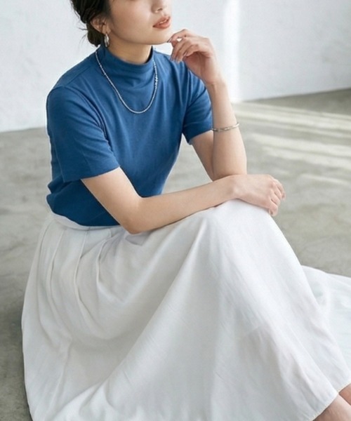 Belta attrice(ベルタアトリーチェ)の「【汗冷え防止】強撚コットン100 モックネック 半袖 フライス Tシャツ / 薄手インナー(Tシャツ/カットソー・レディース・ダークオレンジ/ブルー/カーキ/ブラック/ライトグレー/ダークグリーン/グレイッシュベージュ/ボルドー/ダークブルー・FREE/M~L/フリー)」の22枚目の写真