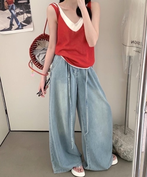 Teem Store（チームストア）の「【５色展開】配色レイヤード風ニットキャミソール（キャミソール・レディース・イエロー/ホワイト/レッド/ブラック/ブルー・F）」の6枚目の写真