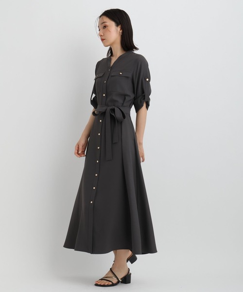 Andemiu(アンデミュウ)の「【WEB限定】キンボタンサファリワンピース半袖685208(ワンピース・レディース・チャコールグレー/ブラウン/ネイビー・FREE)」の5枚目の写真