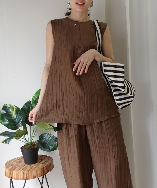 CORNERS(コーナーズ)の「接触冷感シアーリネンタッチノースリーブブラウス【セットアップ可能】(シャツ/ブラウス・レディース・カーキ/ブラック/ブラウン/ベージュ・M)」の15枚目の写真