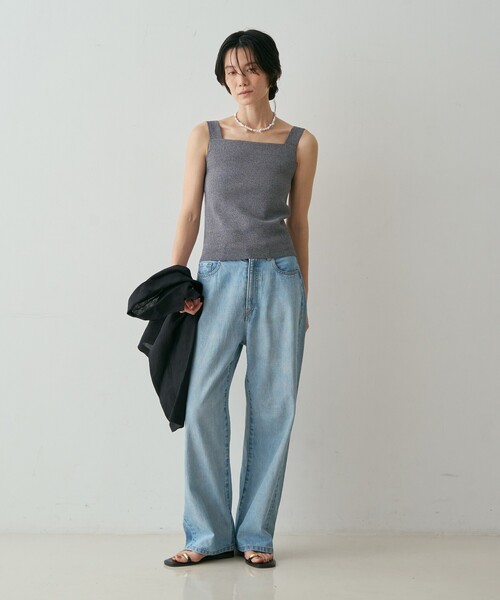 qualite(カリテ)の「【接触冷感・セットアップ対応】レーヨンストレッチニットノースリーブ 夏服 キャミソール きれいめ(Tシャツ/カットソー・レディース・グレー系その他2/ダークベージュ・フリー)」の5枚目の写真