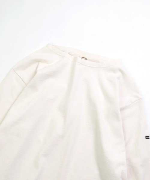 OMNIGOD（オムニゴッド）の「[OMNIGOD womens / オムニゴッド] ８/天竺 ボートネックマニッシュＴシャツ（Tシャツ/カットソー・レディース・ブラック/アイボリー/グレー・FREE）」の11枚目の写真