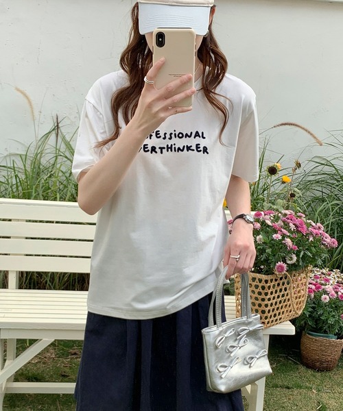 aimoha（アイモハ）の「刺繍風カジュアルロゴプリントTシャツ（Tシャツ/カットソー・レディース・ブラック/ライトグレー/ホワイト・FREE）」の17枚目の写真
