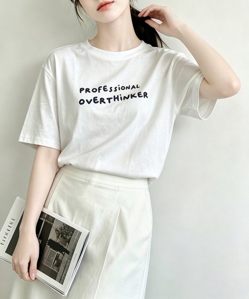 aimoha（アイモハ）の「刺繍風カジュアルロゴプリントTシャツ（Tシャツ/カットソー・レディース・ブラック/ライトグレー/ホワイト・FREE）」の20枚目の写真