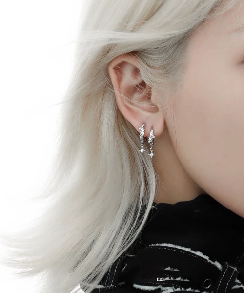 LA VORAGINE(ラ ヴォラジネ)の「金属アレルギー対応スタージルコニア フープピアス ユニセックス シルバー(ピアス(両耳用)・レディース・シルバー・FREE)」の6枚目の写真