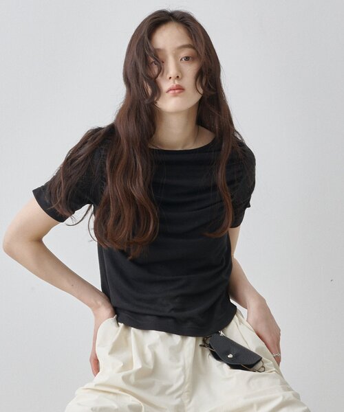 COLONY 2139（コロニートゥーワンスリーナイン）の「ギャザーTシャツ（Tシャツ/カットソー・レディース・ピンク/イエロー/ブラック/ホワイト・FREE）」の2枚目の写真