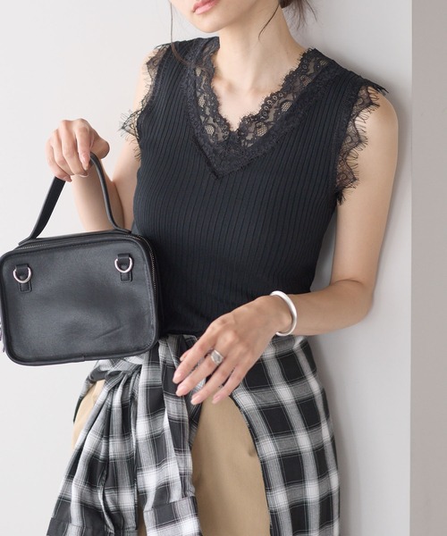 yuue' ( wear )(ユーイ)の「Vネックレース付きサマーリブニットタンクトップ(タンクトップ・レディース・ブラック/ホワイト・FREE)」の6枚目の写真