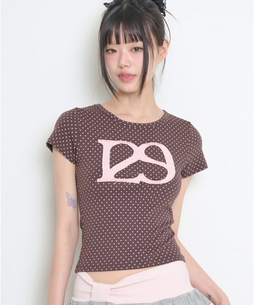 ILLIGO(イリゴ)の「129ロゴパッチフィッテッドTシャツブラウンドット(Tシャツ/カットソー・レディース・その他・OS)」の2枚目の写真