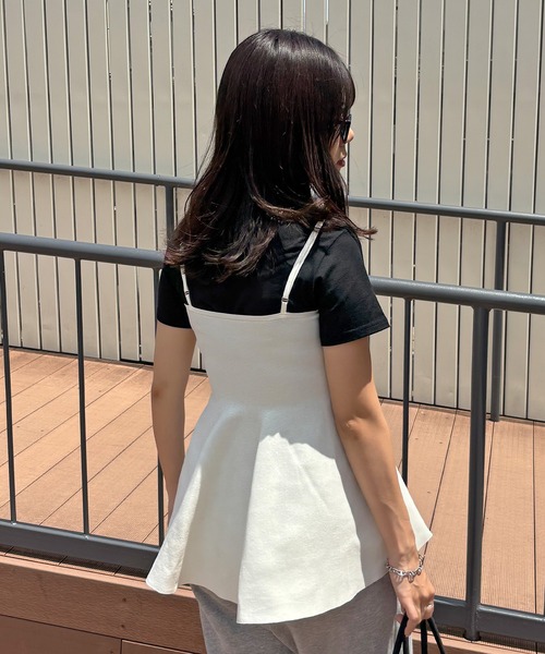 ISOOK(アイスー)の「【ISOOK / アイスー】ニットペプラムキャミソール / キャミビスチェ チュニック レイヤード 重ね着 総針編み サマーニット ZOZOTOWN限定(キャミソール・レディース・ブラック/アイボリー・FREE)」の16枚目の写真