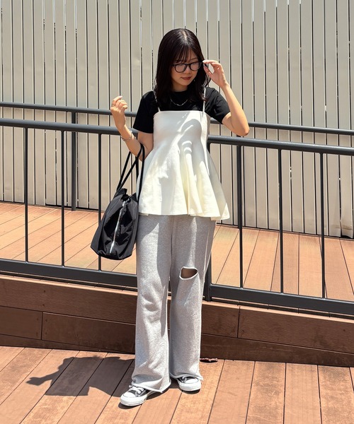 ISOOK(アイスー)の「【ISOOK / アイスー】ニットペプラムキャミソール / キャミビスチェ チュニック レイヤード 重ね着 総針編み サマーニット ZOZOTOWN限定(キャミソール・レディース・ブラック/アイボリー・FREE)」の22枚目の写真