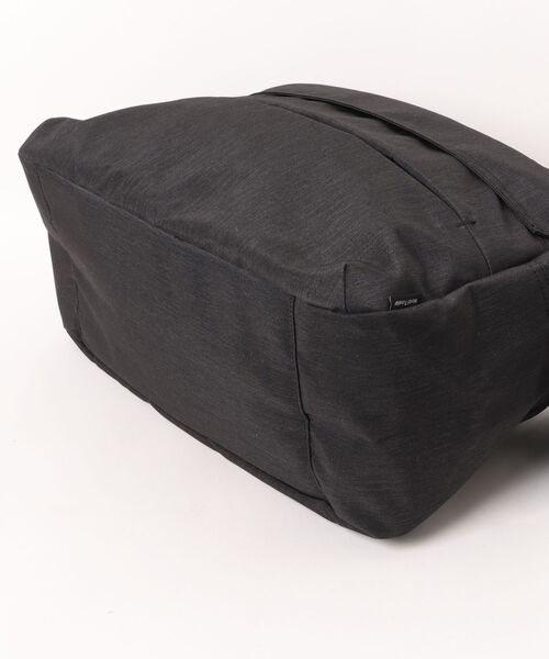 World Traveler(ワールドトラベラー)の「ワールドトラベラー エーヴィ ボストンバッグ 25L 58924(ボストンバッグ・レディース・ベージュ/ブラック/ネイビー・FREE)」の5枚目の写真