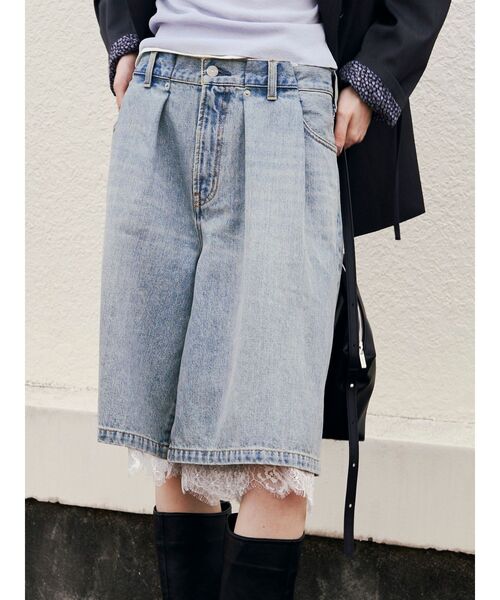 Ungrid（アングリッド）の「シンチバックデザインハーフパンツ（デニムパンツ・レディース・ベージュ/ブルー・MEDIUM/SMALL）」の2枚目の写真